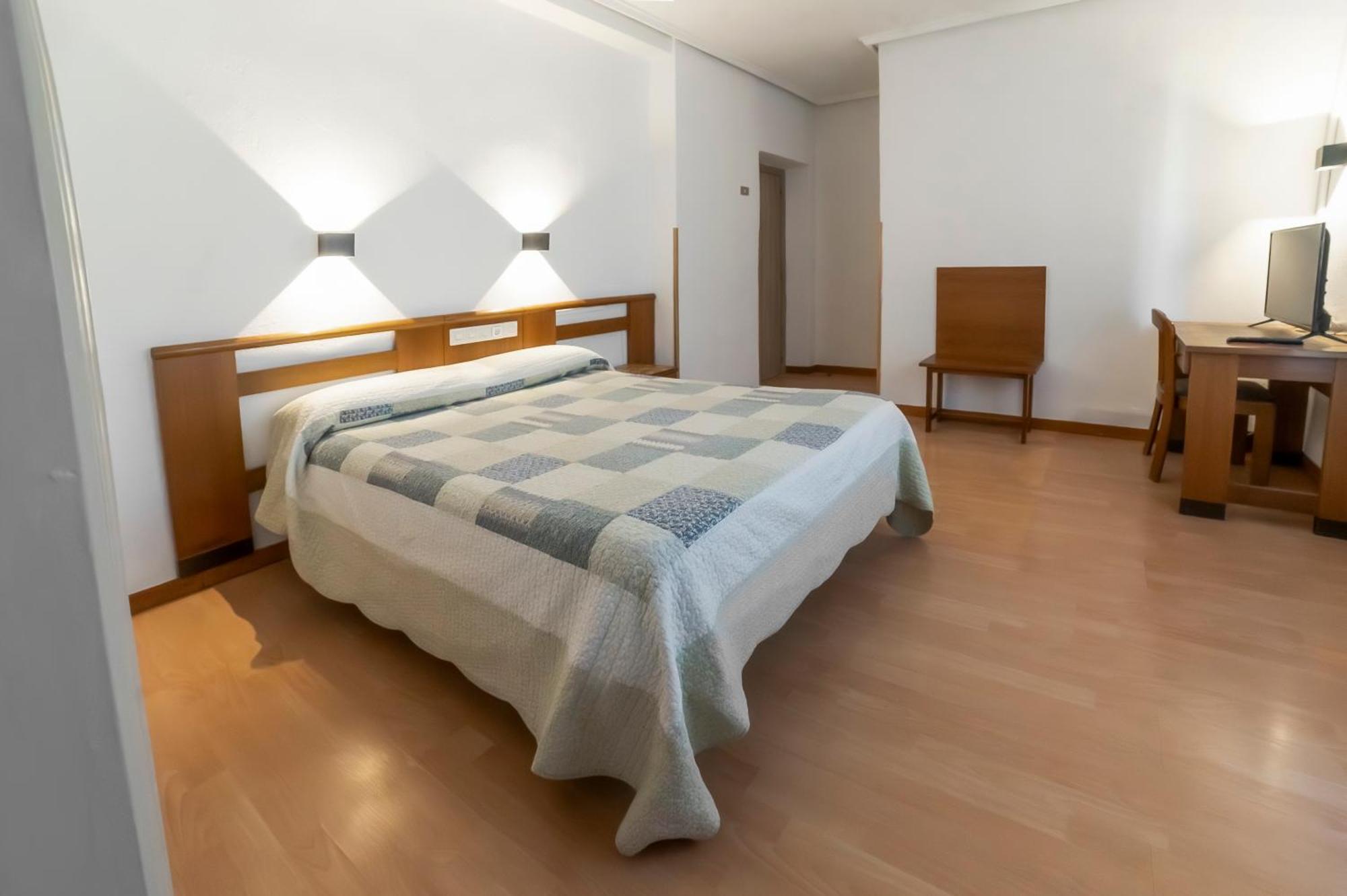 קואנקה Hotel Pedro Torres מראה חיצוני תמונה